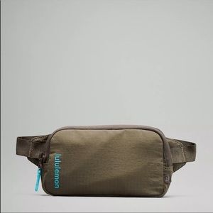 carob brown MINI everywhere belt bag by lululemon